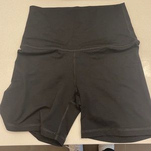 Never worn Set Active biker shorts